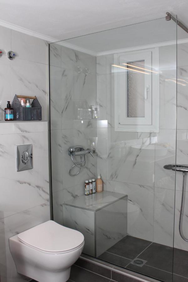 Noema Urban Apartment カヴァラ エクステリア 写真