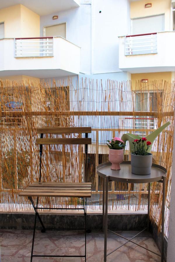 Noema Urban Apartment カヴァラ エクステリア 写真